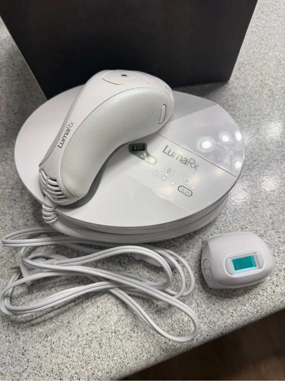 LumaRx IPL6800 Full Body IPL Hair Removal System + Face Attachment
